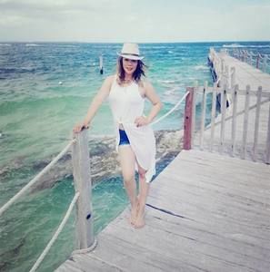 Meet your Posher, Estrella